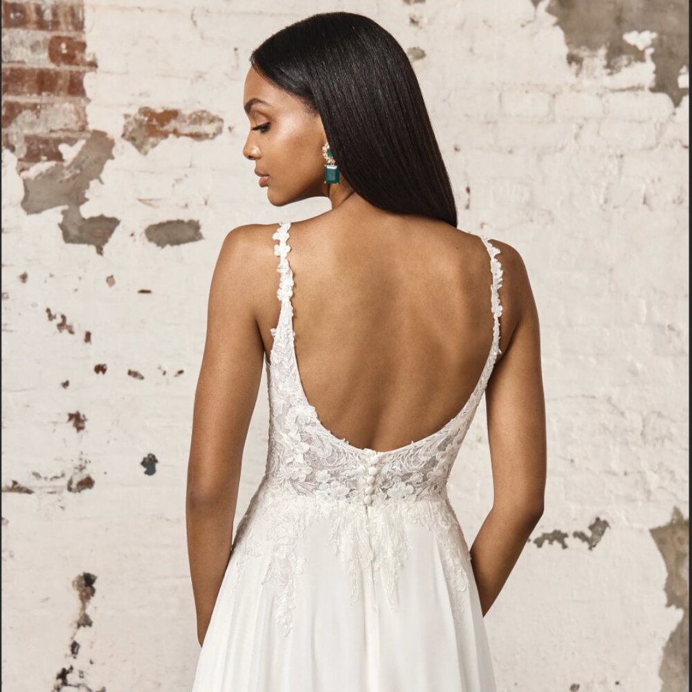 Sincerity Chiffon A-Line Bridal Gown with Scoop Neckline and Slit